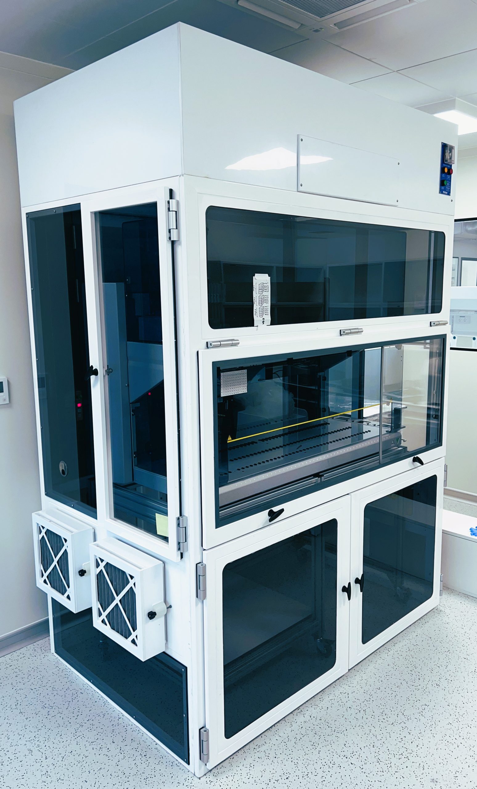 Containment & Laminar Flow Units