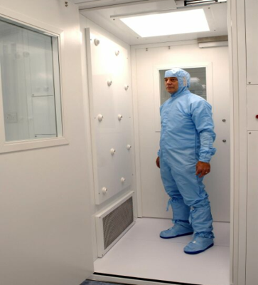 Personnel Air Shower