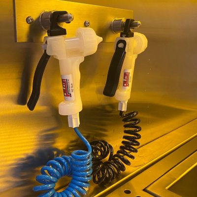 Solvent Wet Bench Guns with Fire Suppression